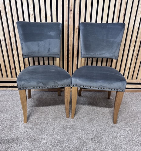 Bentley designs rustic oak uph - bentley,